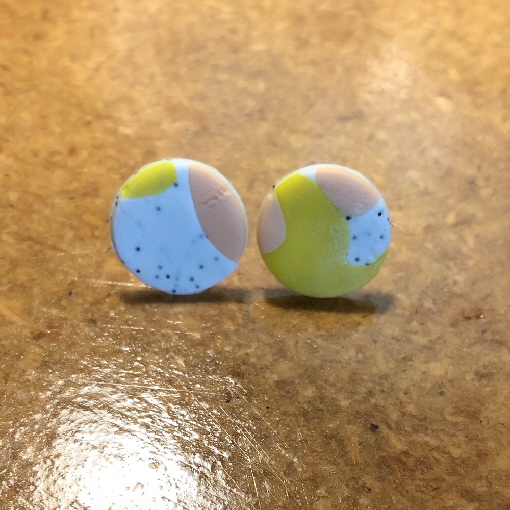 Clay studs